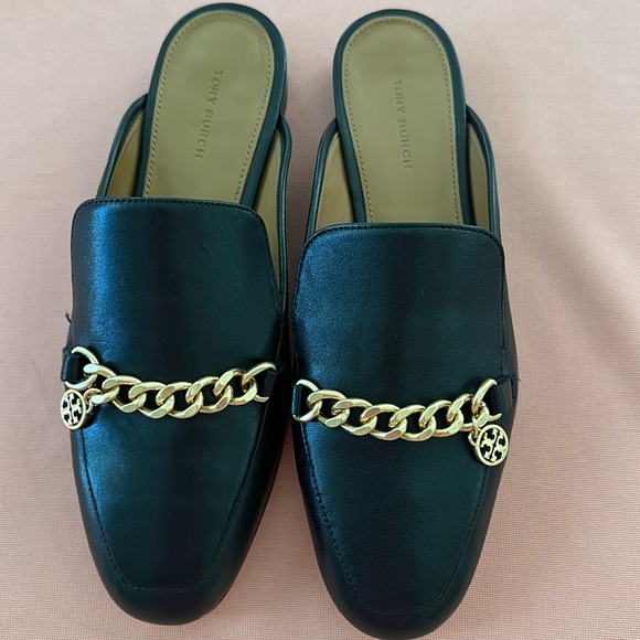 Tory Burch Shoes - New Tory Burch Leather Shoes. Size 8. Black